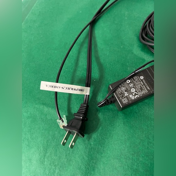 Polycom soundstation2W power source and speaker - Picture 5 of 7